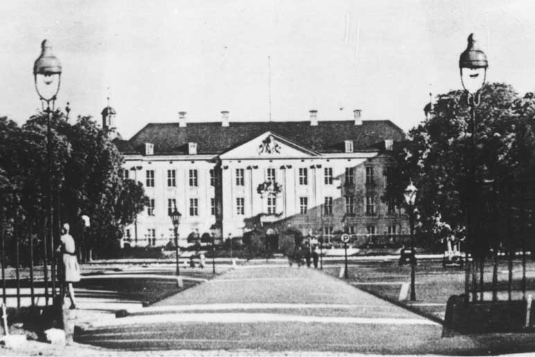 Der Europ�ische Hugenottenpark Schwedt - Bild 13
 (Ein Klick auf das Bild bringt Sie auf die vorherige Seite)