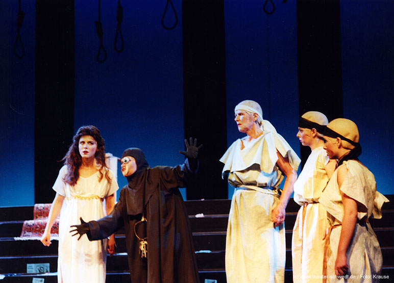 Faust 2 - Bild 33
 (Ein Klick auf das Bild bringt Sie auf die vorherige Seite)