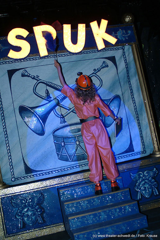 The Show must go on - Bild 2
 (Ein Klick auf das Bild bringt Sie auf die vorherige Seite)