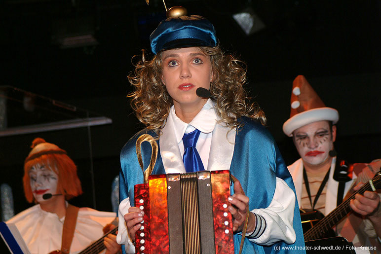 The Show must go on - Bild 34
 (Ein Klick auf das Bild bringt Sie auf die vorherige Seite)