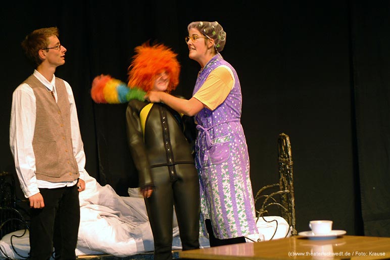 10.Schultheaterfest - Dienstag - Bild 3
 (Ein Klick auf das Bild bringt Sie auf die vorherige Seite)