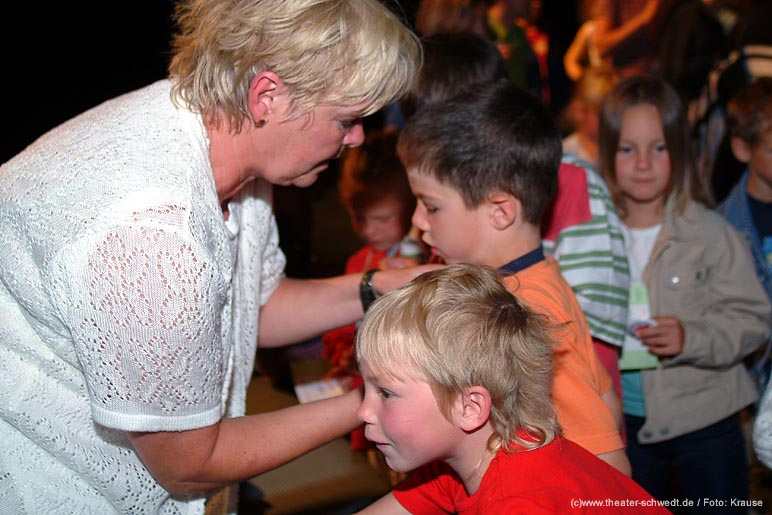 10.Schultheaterfest - Dienstag - Bild 10
 (Ein Klick auf das Bild bringt Sie auf die vorherige Seite)