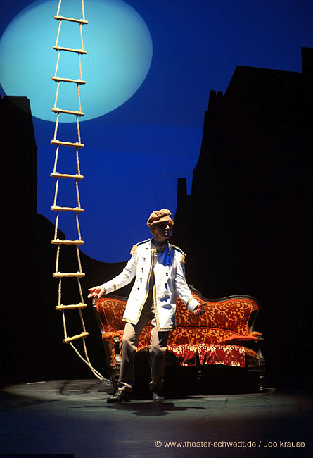 Frau Luna - Bild 26
 (Ein Klick auf das Bild bringt Sie auf die vorherige Seite)
