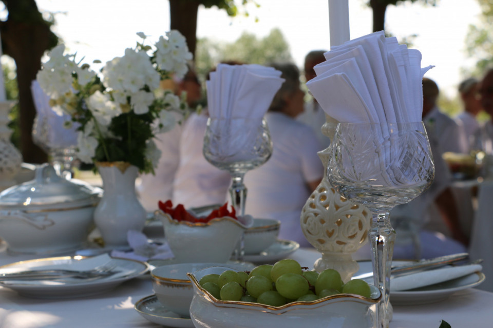 Dîner en blanc