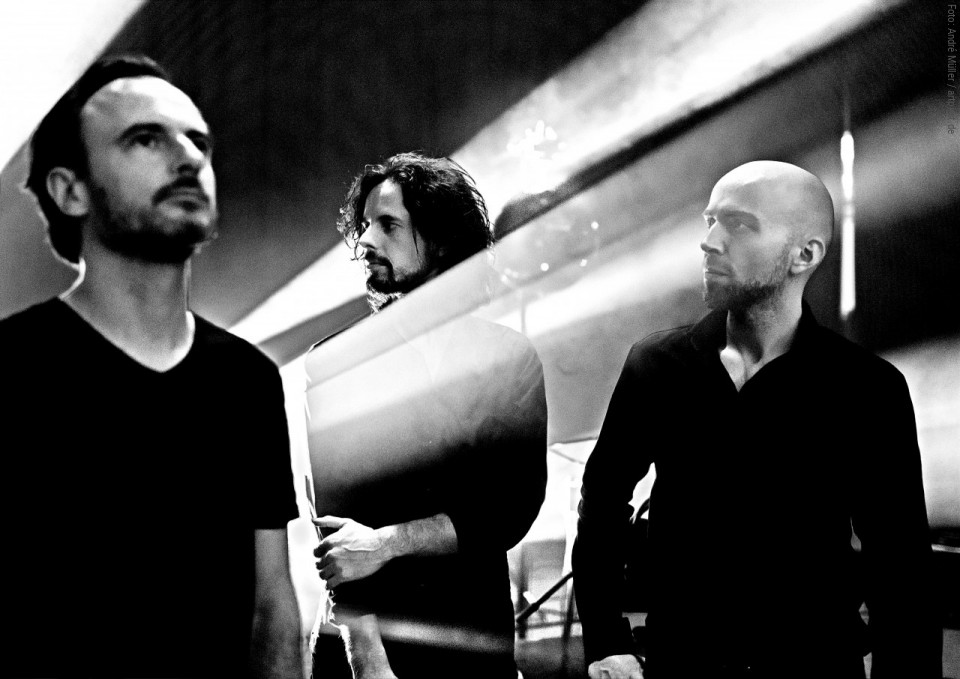 Forced to Mode – B-SIDE THE RIVER