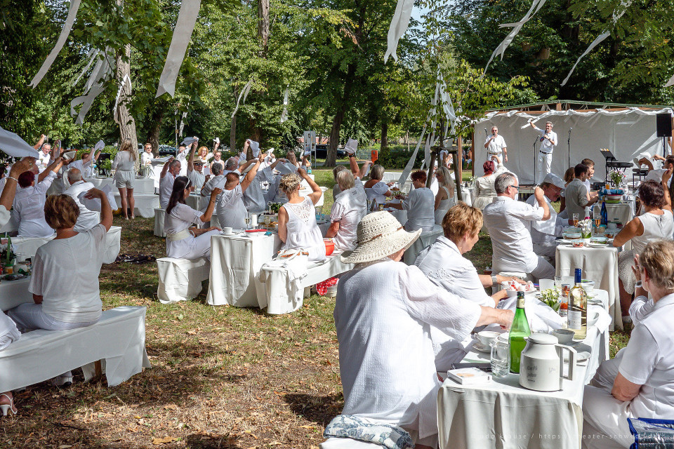 Einladung zum Dîner en blanc