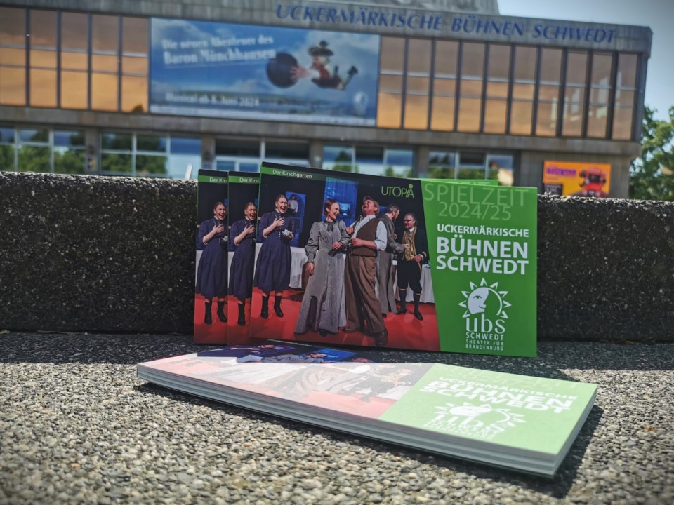 Unser neues Spielzeitheft für die Spielzeit 2024/25 ist erschienen!