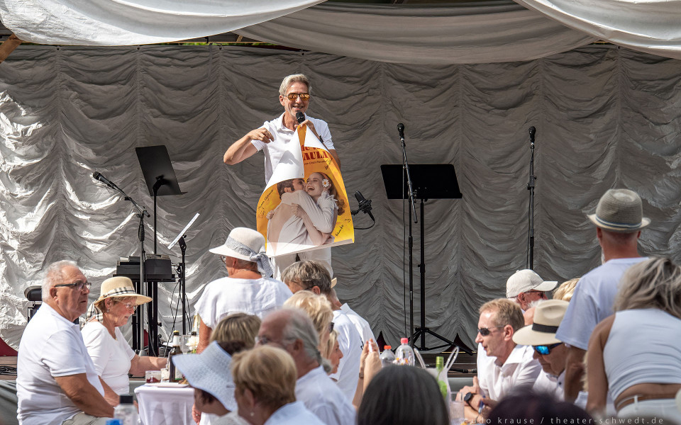 Dîner en blanc – Foto 20 von 20