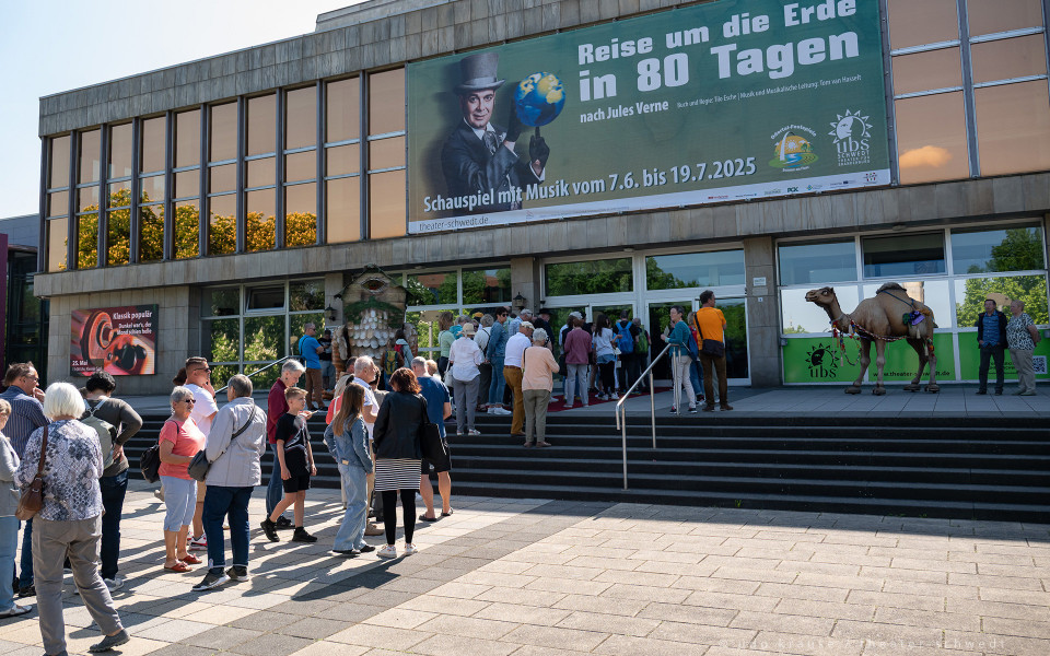 Türen, Ohren und Augen auf – Tag der offenen Tür an den ubs! – Foto 2 von 98