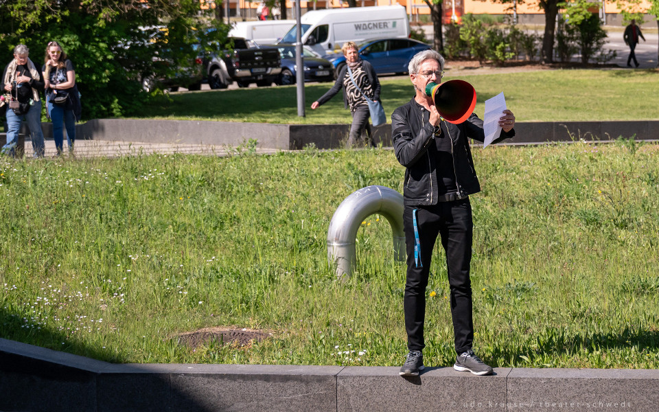 Türen, Ohren und Augen auf – Tag der offenen Tür an den ubs! – Foto 3 von 98