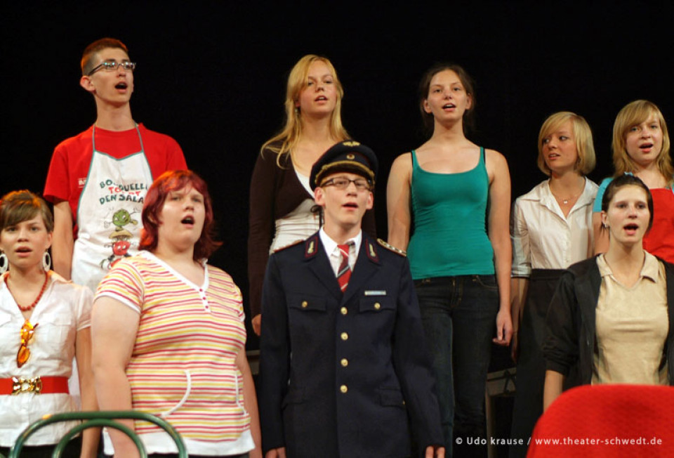 Bahnhofsgeschichten - Projekt Musiktheater, Kl. 7-13, Rouanet-Gymnasium Beeskow