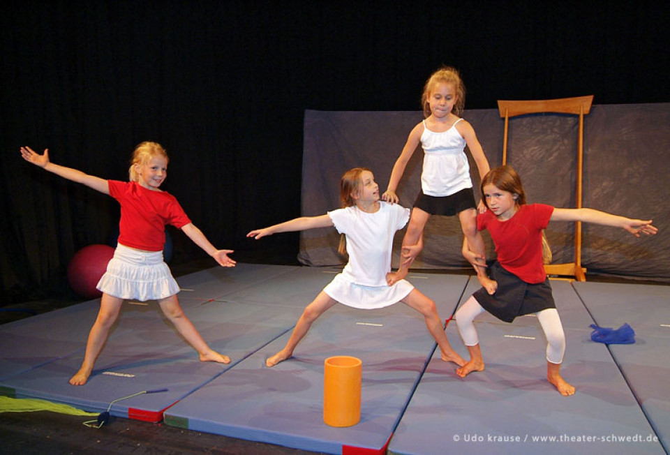 Kinderzirkus - Kinder der Aktiven Naturschule Templin