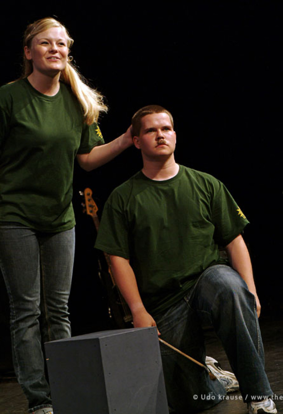 Hart an der offenen Grenze - die gaußgestoßenen, Kurs Darstellendes Spiel Kl. 12, C.-F.-Gauß-Gymnasium Schwedt
