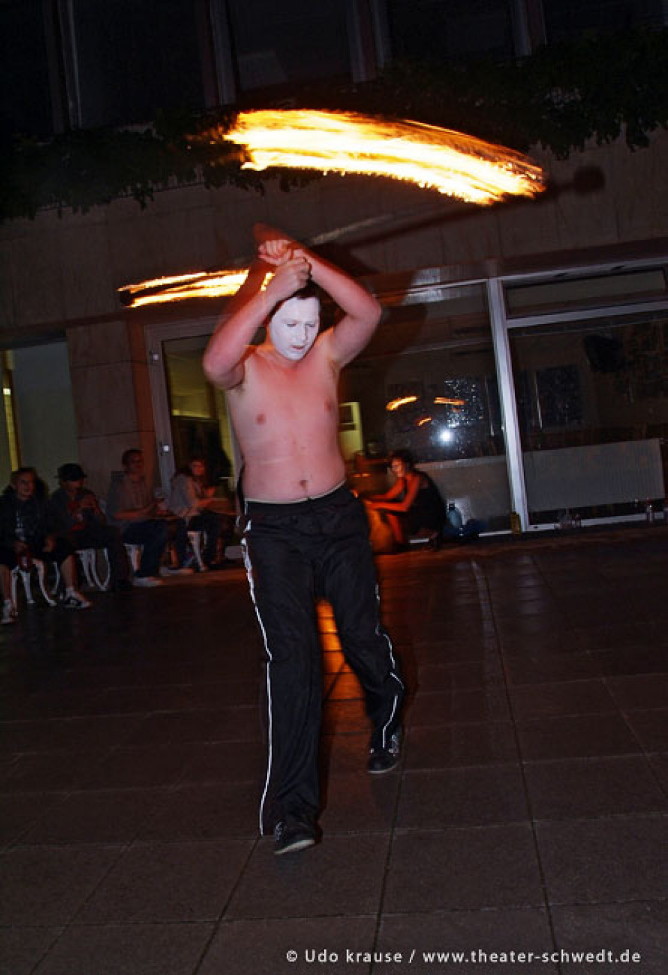 Feuershow - Teatr UHURU Gryfino