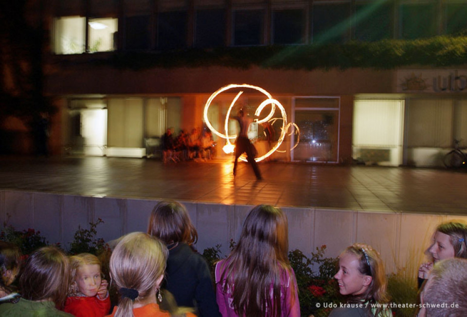 Feuershow - Teatr UHURU Gryfino