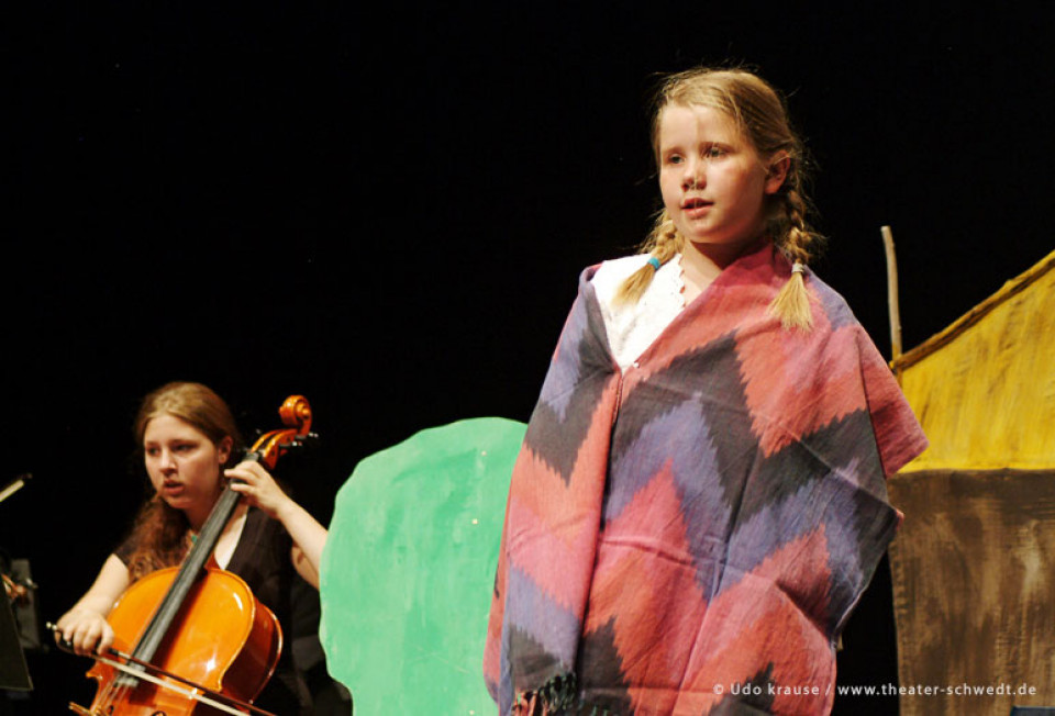 König Drosselbart - Kinderchor und Orchester der Uckermärkischen Musik- und Kunstschule Angermünde in Zusammenarbeit mit der Kl. 5 der Gustav-Bruhn-Oberschule Angermünde