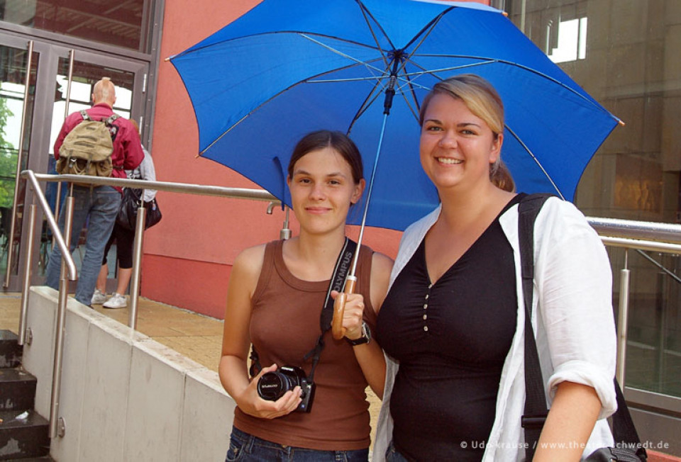 Jenny Dittberner und Melanie Schauer, denen wir - insbesondere Theaterfotograf Udo Krause - herzlich für ihren unermüdlichen Einsatz beim 15. Schultheaterfest danken!