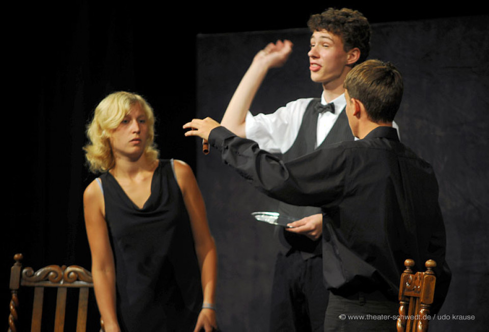 Das Ring-Ding, Kurs Darstellendes Spiel, Klasse 12, C.-F.-Gauß-Gymnasium Schwedt/Oder