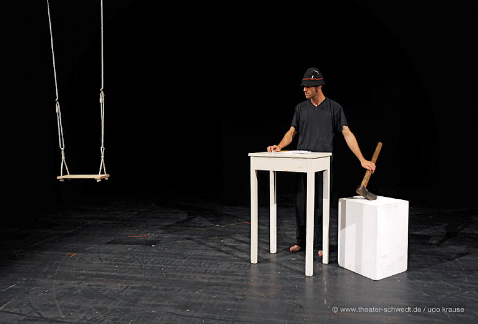 Daniil Charms: Szenen, Theaterschule für Körper & Bildung Frankfurt (Oder)