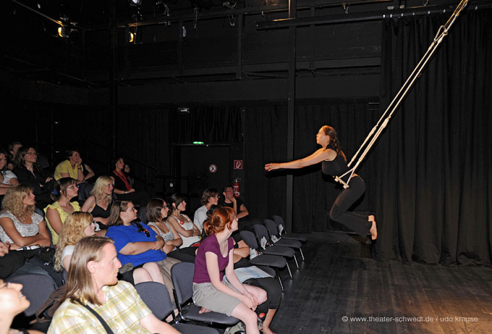 Daniil Charms: Szenen, Theaterschule für Körper & Bildung Frankfurt (Oder)
