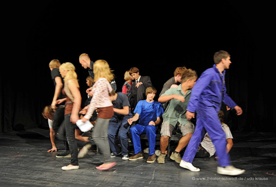 Stücke aus dem Leben, Kurs Darstellendes Spiel, Klasse 11, Gymnasium Bertolt Brecht Bad Freienwalde