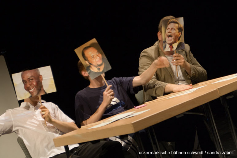 Es wird einmal ... / Kurs Darstellendes Spiel, Kl. 12, Rouanet-Gymnasium Beeskow