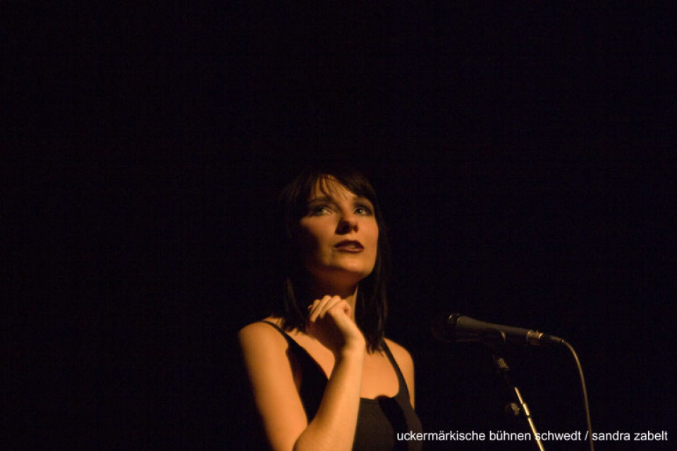 Liebelei - Spiegelei / Kurs Darstellendes Spiel, Kl. 13, Gymnasium im Stift Neuzelle