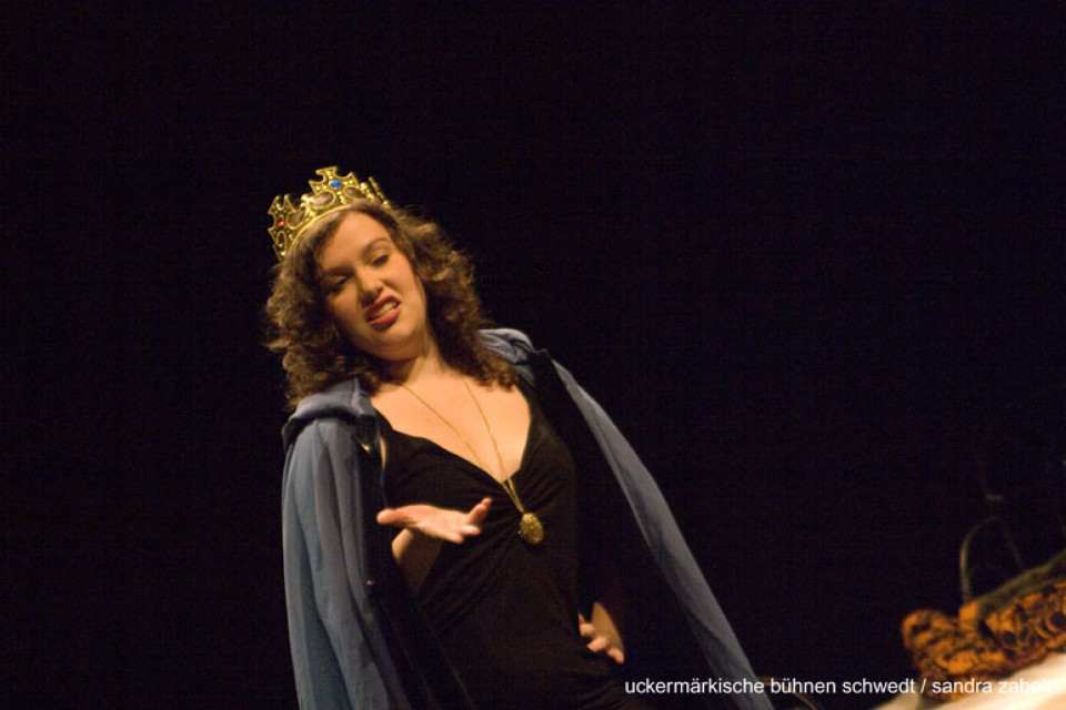 Liebelei - Spiegelei / Kurs Darstellendes Spiel, Kl. 13, Gymnasium im Stift Neuzelle