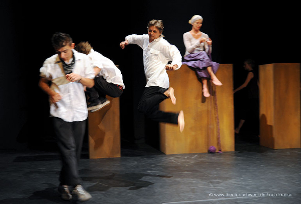 Macht & Ohnmacht / Jugendliche und ihre Patinnen aus Potsdam