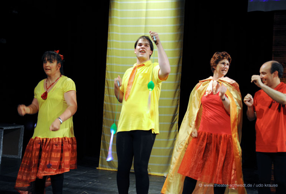 ... wenn es anders kommt ... / Bärenherz, Theatergruppe der Lebenshilfe Schwedt, Kreisvereinigung Uckermark