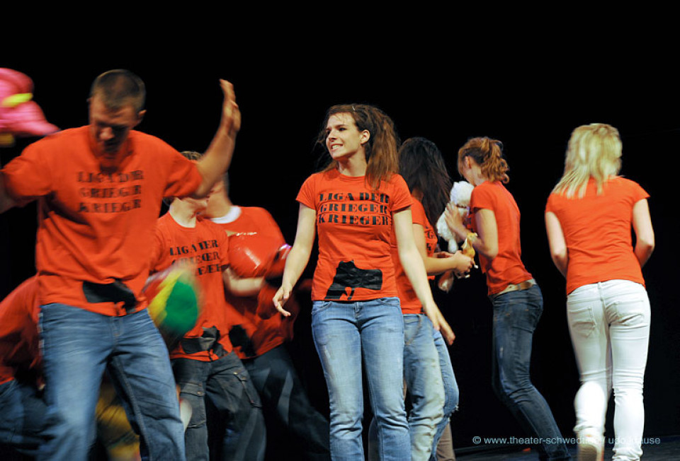 Deutschland, deine Teenies / LDK Darstellen und Gestalten, Kl. 10, Gauß-Gymnasium Schwedt