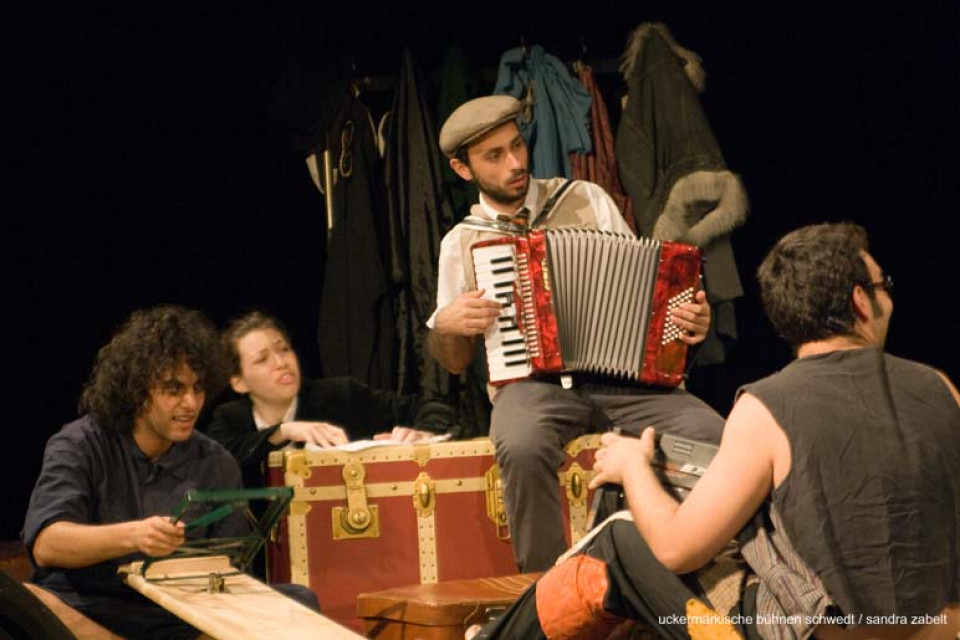 La Notte dei Giganti / Studio Novecento Milano, Italien