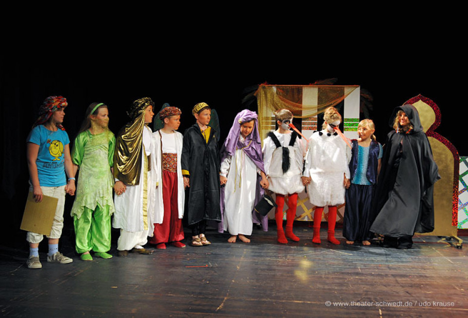 Kalif Storch / Klasse 5, Schule Finowfurt, Mach-Mit-Theater