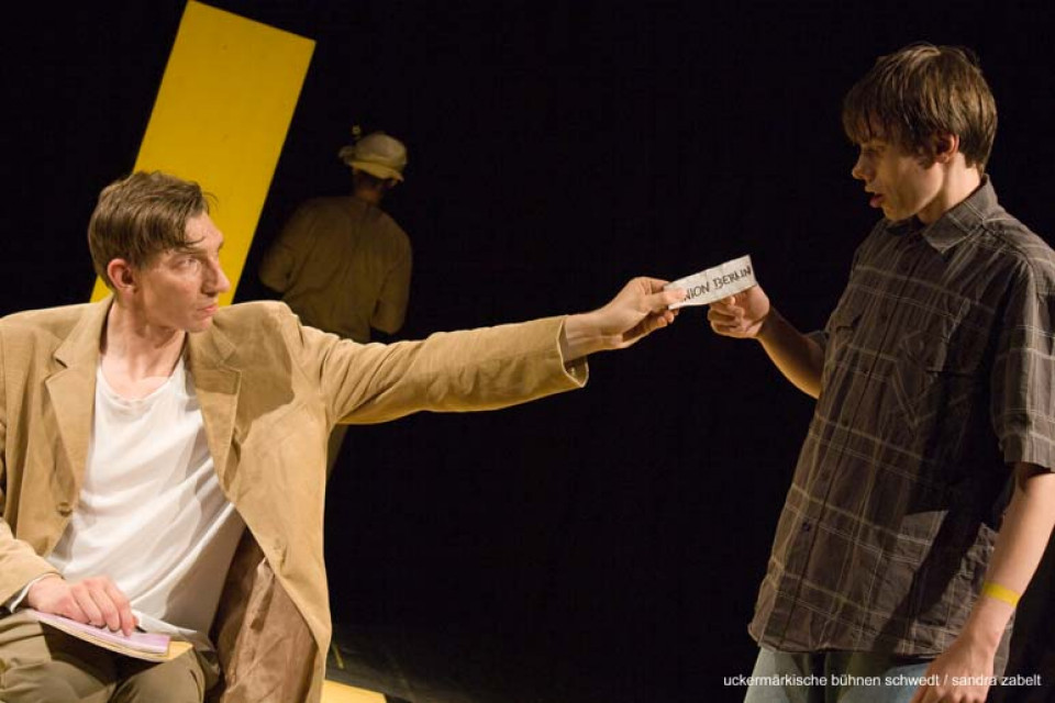 Das Labyrinth / Theaterschule für Körper & Bildung und Theater Frankfurt (Oder)