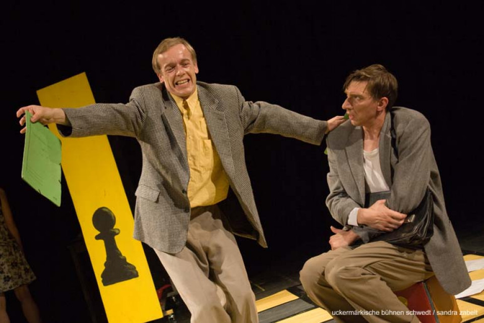 Das Labyrinth / Theaterschule für Körper & Bildung und Theater Frankfurt (Oder)