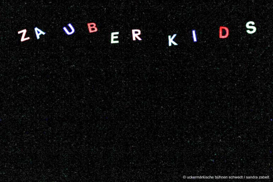 Zauberkids / Theater-AG der Nordend-Schule Eberswalde