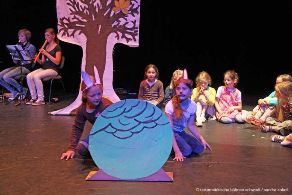 Der Hasenkalender / Kinderchor und Instrumentalensemble der Uckermärkischen Musik- und Kunstschule Angermünde