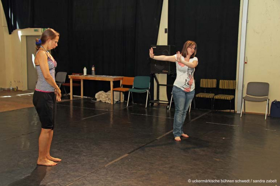 Werkstatt: Psychologische Gesten mit Madlen Wegner (Schauspielschülerin)