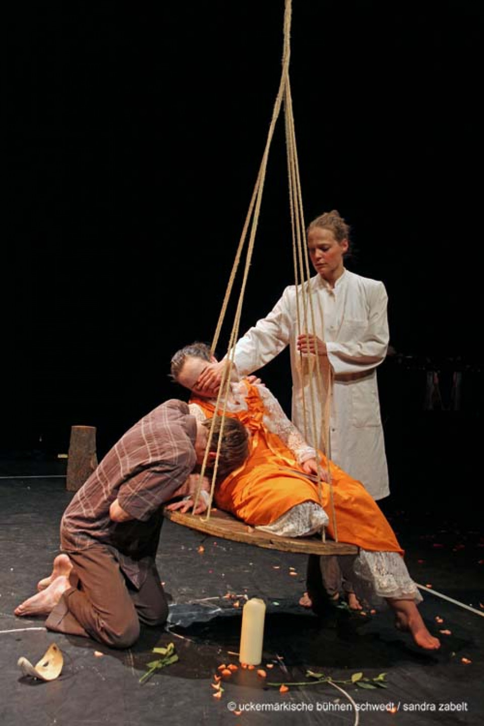 Koma / Theaterschule für Körper & Bildung und Theater Frankfurt (Oder)