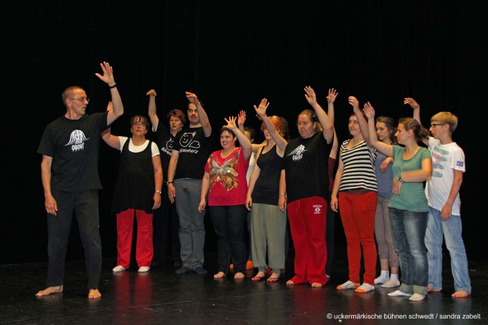Werkstatt: Spielerische Improvisation - Leitung: Janusz Janiszewski, Theaterpädagoge und Regisseur