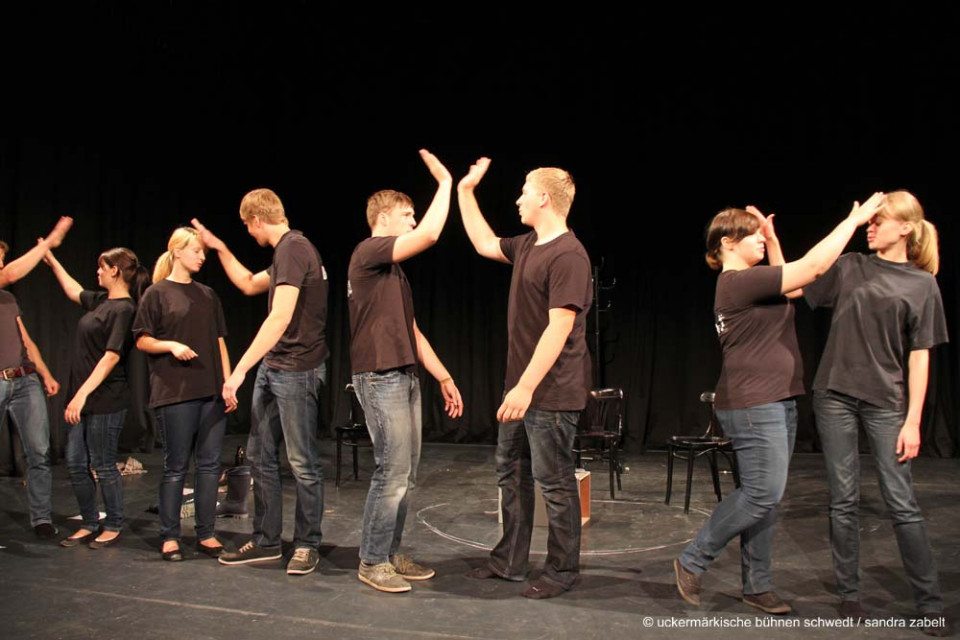 Brecht! - Kurs Darstellendes Spiel, 4. Semester, Bertolt-Brecht-Gymnasium Bad Freienwalde