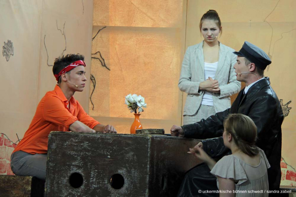 Der Drache - Theater-AG des Leonardo-Da-Vinci Campus Nauen