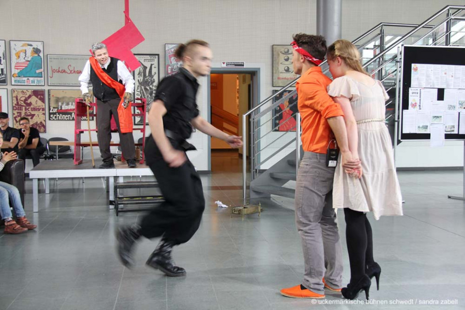 Der Drache - Theater-AG des Leonardo-Da-Vinci Campus Nauen