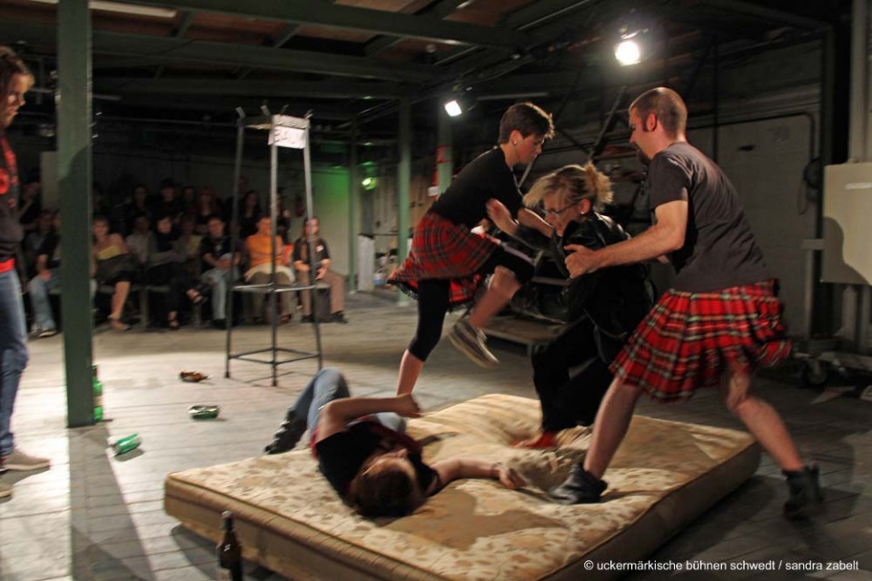 DNA - MuT-Klub, Theaterjugendclub der ubs