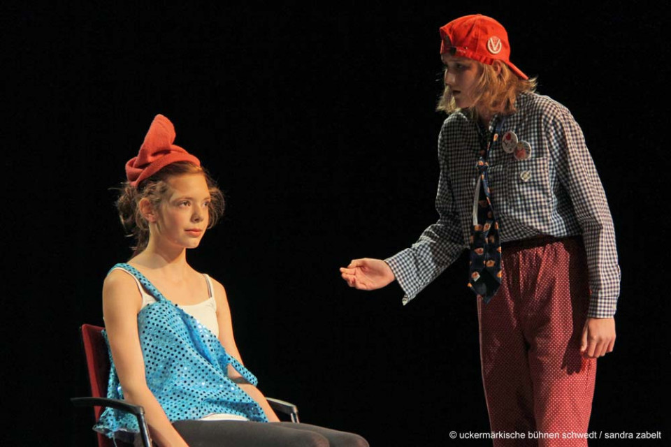 Mr. Pilks Irrenhaus - Nachwuchsjugendgruppe des Kinder- und Jugendtheaters Stolperdraht Schwedt e. V.