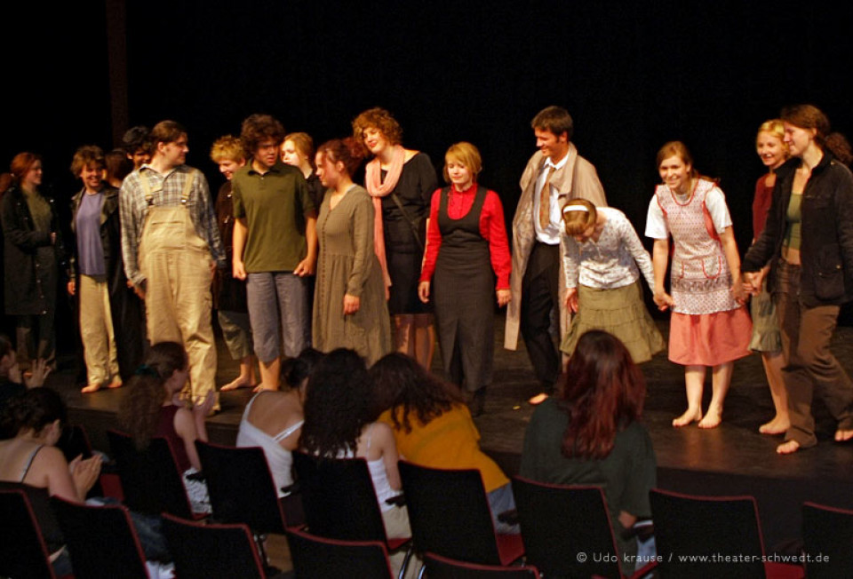 Heiligeisdorf / Theater-AG Licht Gymnasium Königs-Wusterhausen