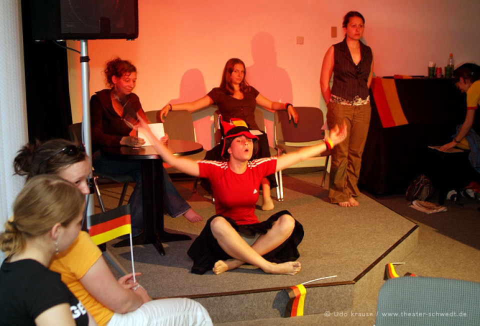 Du bist der Anpfiff, du Rasenbeißer! / FinowerKulturKabarett Kl. 10-13, Gymnasium Eberswalde-Finow