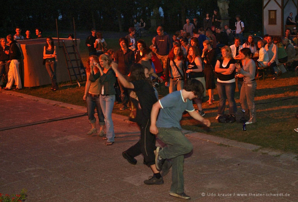 Konzert mit Huckepack, Vagabunt und Strings of Sofia