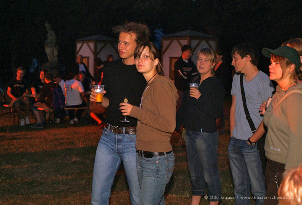 Konzert mit Huckepack, Vagabunt und Strings of Sofia