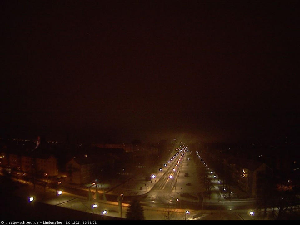 Ausgangssperre! Straßen sind leer ... (hinzugefügt von Schwedter am 18.01.2021)